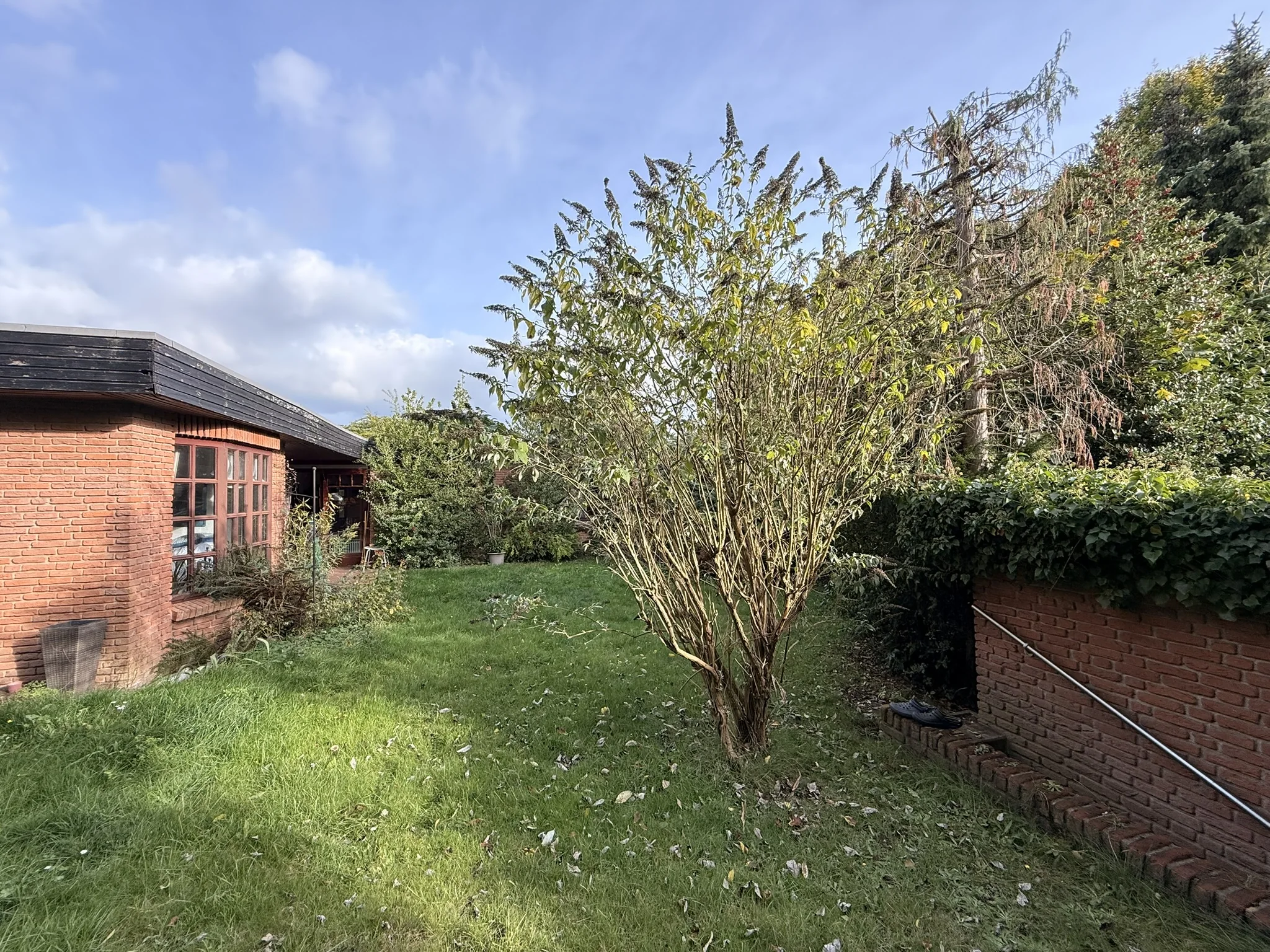 Bungalow in Hamburg-Marmstorf – Nahezu uneinsehbarer Garten