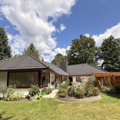 Hausansicht Garten